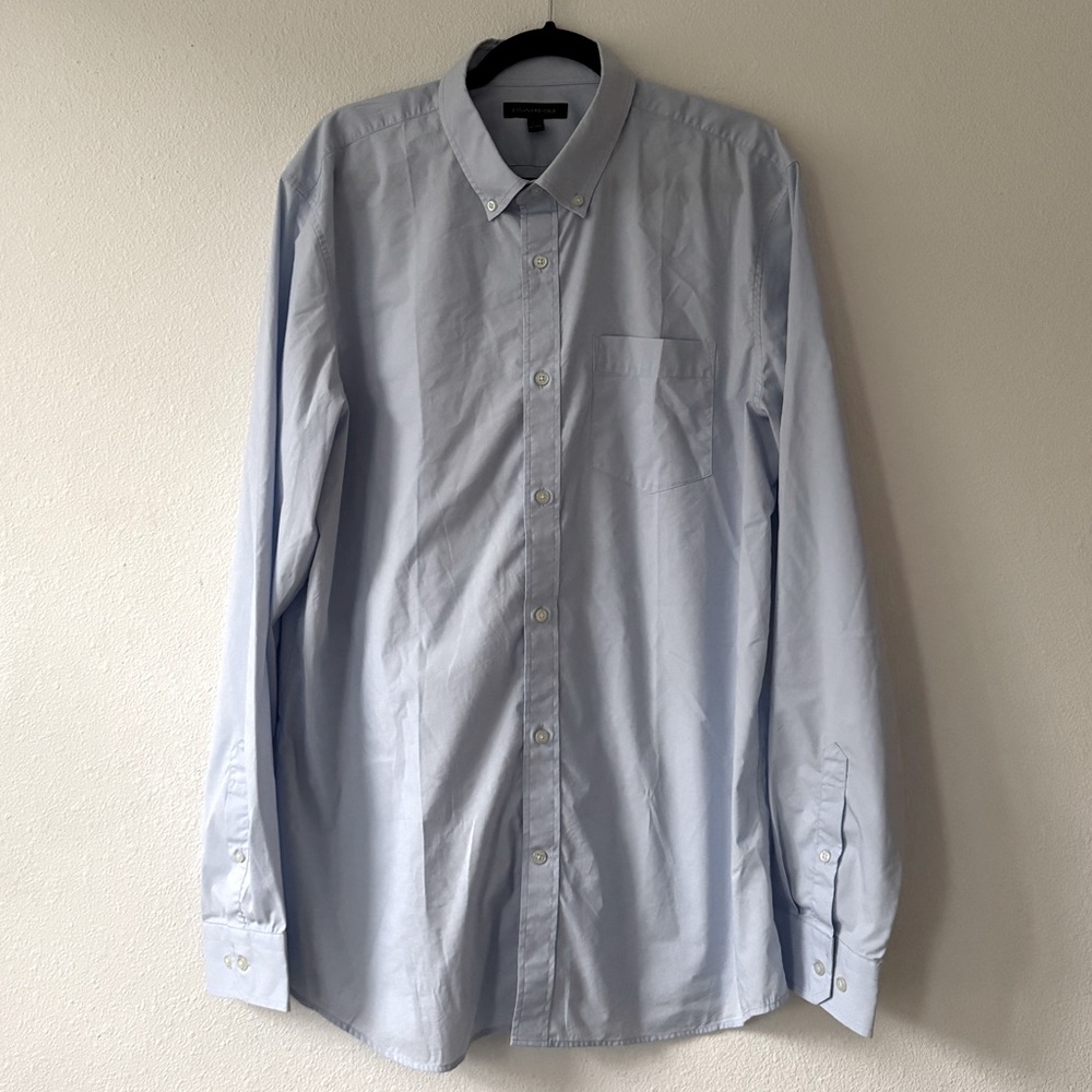 Banana Republic Men’s XL Tall 100% Cotton blue long sleeve button down shirt